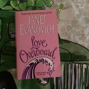 Janet Evanovich novel “Love Overboard”